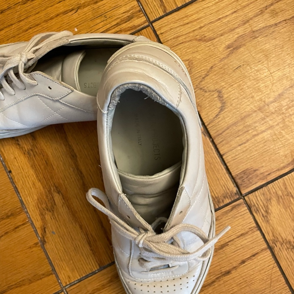 Size 8 beige Common Projects sneakers light used Italian leather
